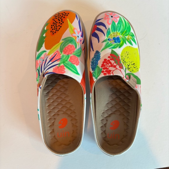 UIN Shoes - UIN Slip On Mules Vibrant Floral Slippers -  Size 8